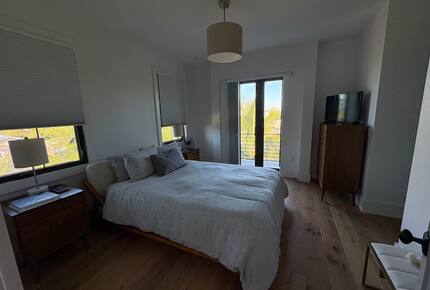 Island Living Near Whitney Beach - Longboat Key, Florida