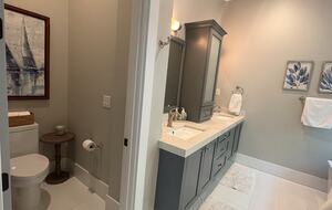 Island Living Near Whitney Beach - Longboat Key, Florida