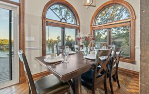 Kawartha Luxury Waterfront Home with Live-In Boathouse! - Fenelon Falls, Canada