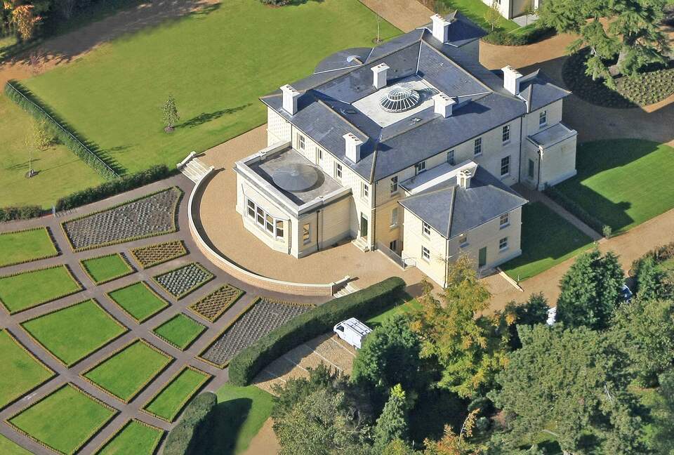 The Wallfield Park Residence - Reigate and Banstead, United Kingdom