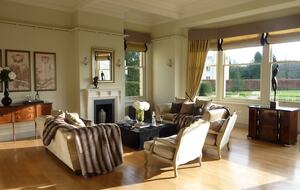 The Wallfield Park Residence - Reigate and Banstead, United Kingdom