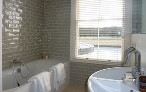 The Wallfield Park Residence - Reigate and Banstead, United Kingdom