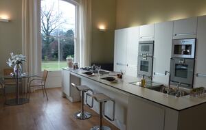The Wallfield Park Residence - Reigate and Banstead, United Kingdom