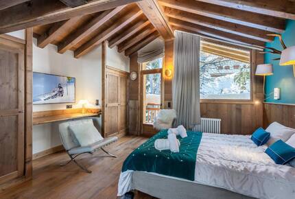 Exclusive Courchevel Village Chalet with Private Spa Facilities - Courchevel, France