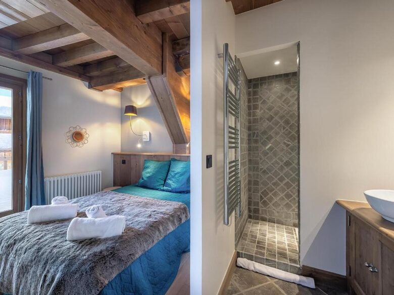 Exclusive Courchevel Village Chalet with Private Spa Facilities - Courchevel, France