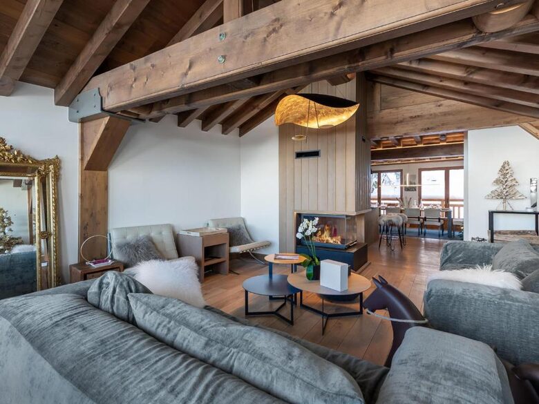 Exclusive Courchevel Village Chalet with Private Spa Facilities - Courchevel, France