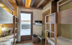 Exclusive Courchevel Village Chalet with Private Spa Facilities - Courchevel, France