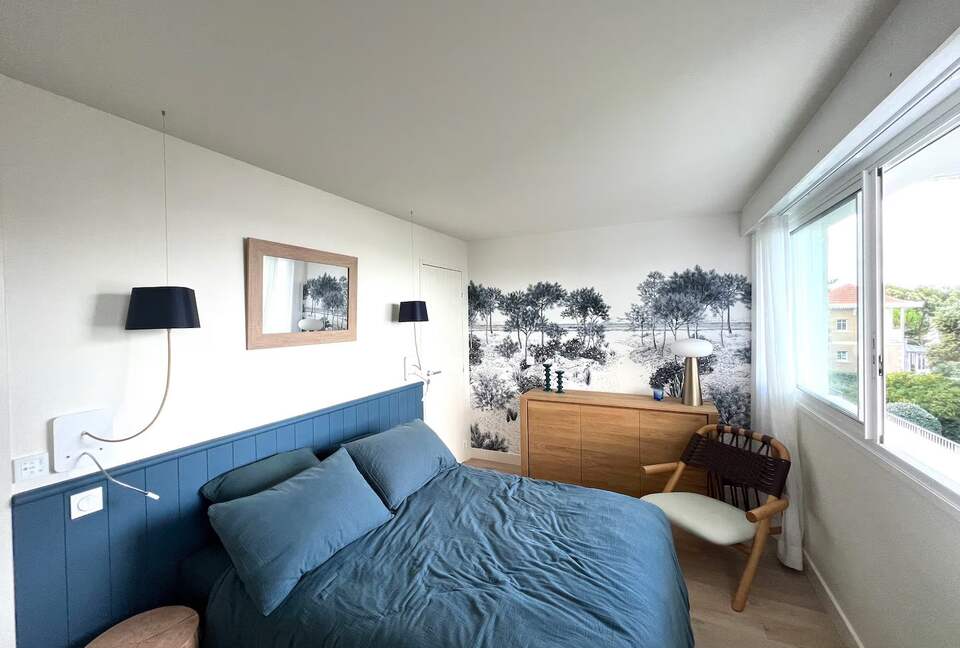 A Sophisticated Beachfront Residence in Le Moulleau - Arcachon, France