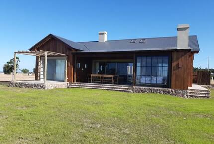 Riverside Serenity at a Country Club Estate - Carmelo, Uruguay