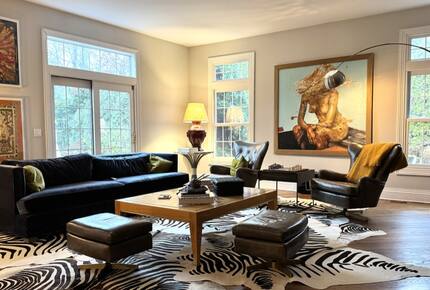 Grand East Hampton Estate Bordering Nature Reserve - East Hampton, New York