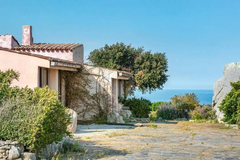 Villa Giuliana | A Private Hilltop Home in Gallura - Santa Teresa di Gallura, Italy