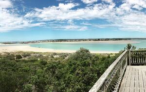 Sophisticated St. Francis Bay Living with Direct Waterfront Access - St Francis Bay, South Africa