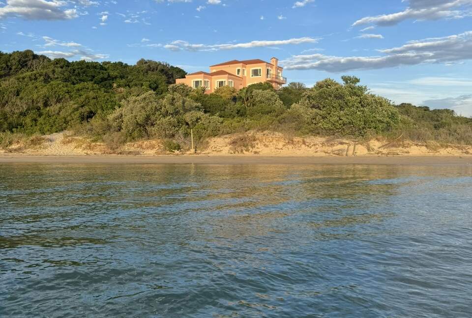 Sophisticated St. Francis Bay Living with Direct Waterfront Access - St Francis Bay, South Africa