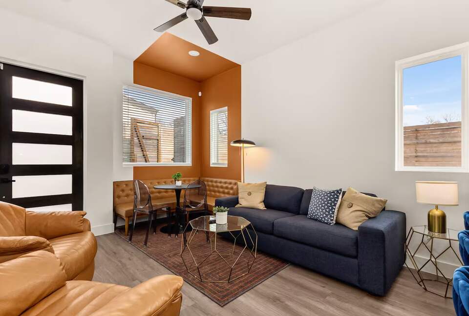 Modern Austin Home Near Downtown - Austin, Texas