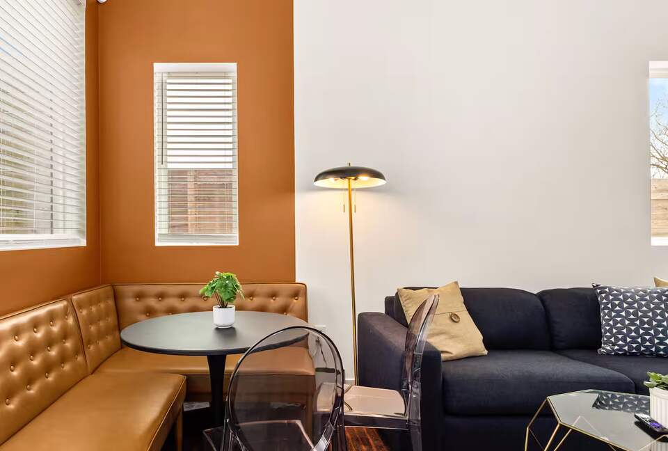 Modern Austin Home Near Downtown - Austin, Texas