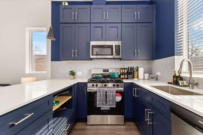 Modern Austin Home Near Downtown - Austin, Texas