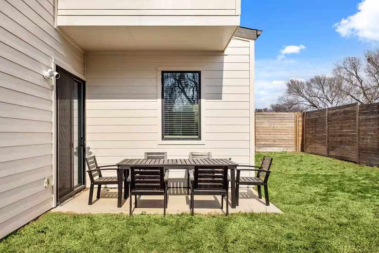 Modern Austin Home Near Downtown - Austin, Texas