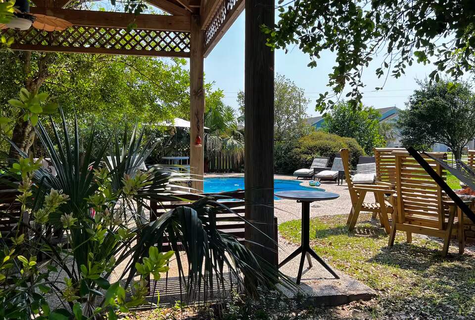 Crystal Beach Retreat with Private Heated Pool - Crystal Beach, Texas