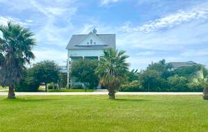 Crystal Beach Retreat with Private Heated Pool - Crystal Beach, Texas