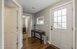 Walkable Charm Near Ogunquit Beach - Ogunquit, Maine