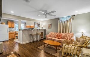 Walkable Charm Near Ogunquit Beach - Ogunquit, Maine