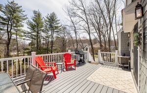 Walkable Charm Near Ogunquit Beach - Ogunquit, Maine