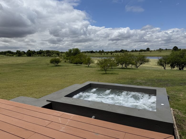 Modern Waterfront Lake House | Carmelo Golf - Carmelo, Uruguay