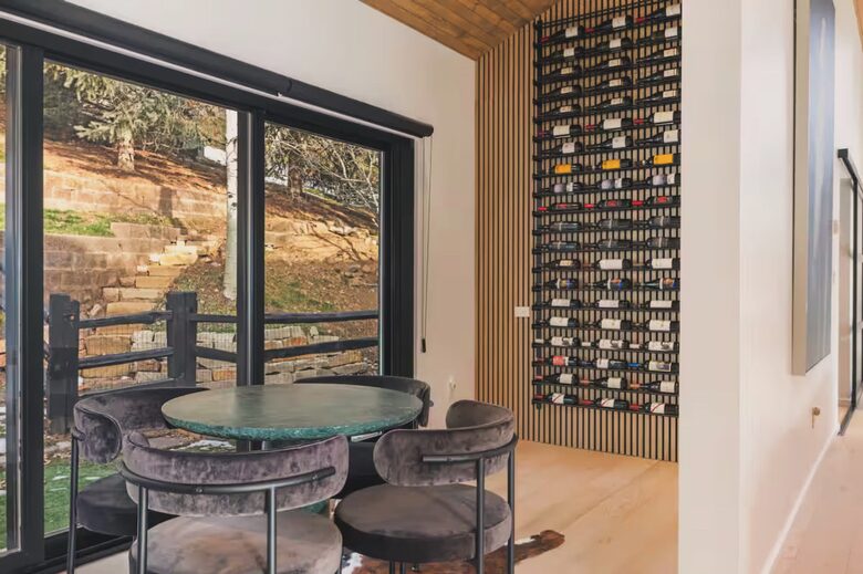 Mountain-View Lodge near Vail Village - Vail, Colorado