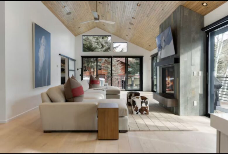 Mountain-View Lodge near Vail Village - Vail, Colorado