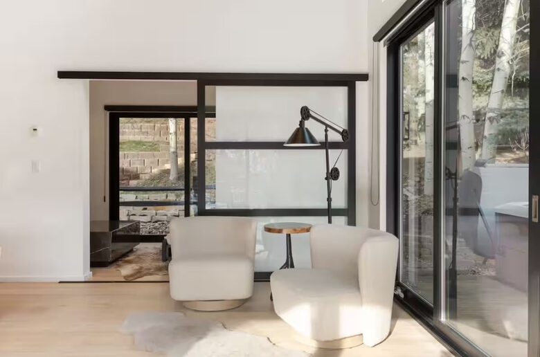 Mountain-View Lodge near Vail Village - Vail, Colorado