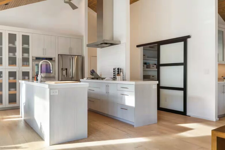 Mountain-View Lodge near Vail Village - Vail, Colorado