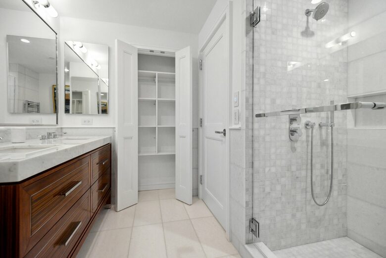 Skyline Serenity at Four Seasons New Orleans - New Orleans, Louisiana