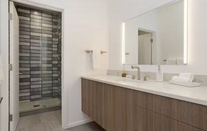 Mountain-View Lodge near Vail Village - Vail, Colorado