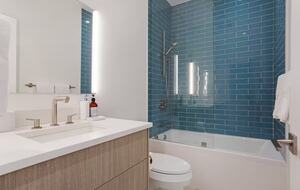 Mountain-View Lodge near Vail Village - Vail, Colorado