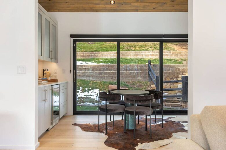 Mountain-View Lodge near Vail Village - Vail, Colorado