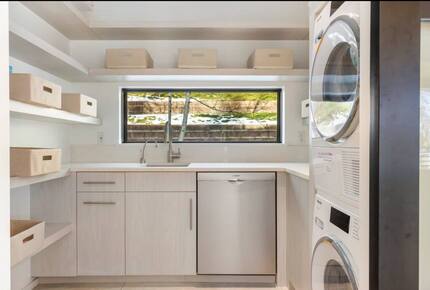 Mountain-View Lodge near Vail Village - Vail, Colorado