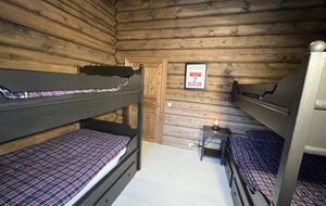 Kvitfjell, Authentic Scandinavian Log Cabin with Ski-Out Access - Fåvang, Norway