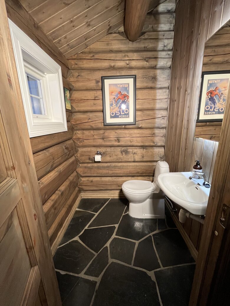 Kvitfjell, Authentic Scandinavian Log Cabin with Ski-Out Access - Fåvang, Norway