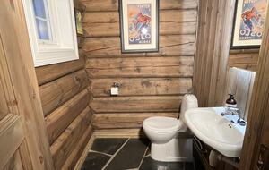 Kvitfjell, Authentic Scandinavian Log Cabin with Ski-Out Access - Fåvang, Norway