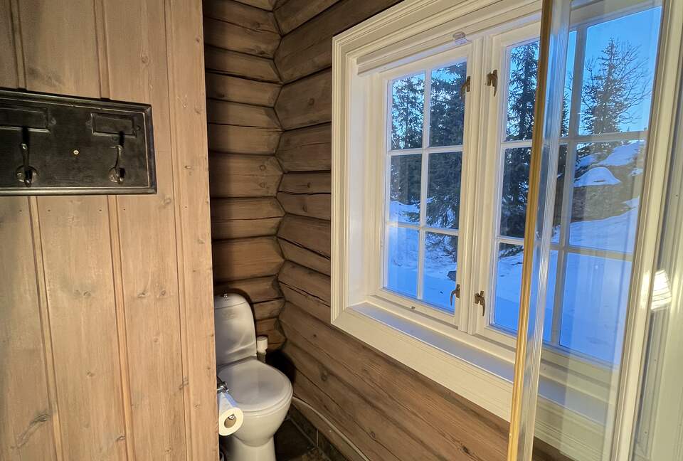 Kvitfjell, Authentic Scandinavian Log Cabin with Ski-Out Access - Fåvang, Norway
