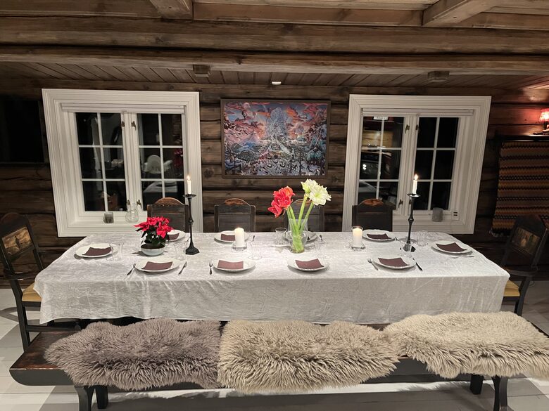 Kvitfjell, Authentic Scandinavian Log Cabin with Ski-Out Access - Fåvang, Norway