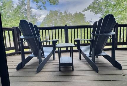 Well-Appointed Townhome Overlooking Dillon Reservoir - Silverthorne, Colorado