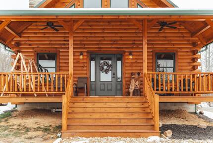 A Secluded Hocking Hills Cabin Retreat - McArthur, Ohio