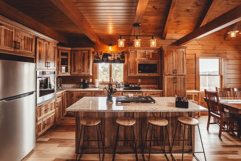 A Secluded Hocking Hills Cabin Retreat - McArthur, Ohio