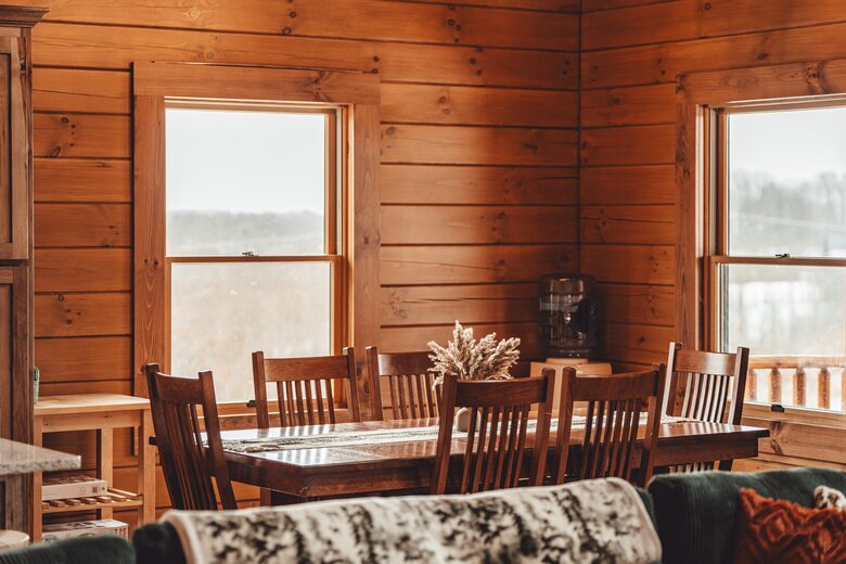 A Secluded Hocking Hills Cabin Retreat - McArthur, Ohio