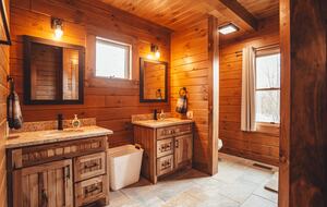 A Secluded Hocking Hills Cabin Retreat - McArthur, Ohio