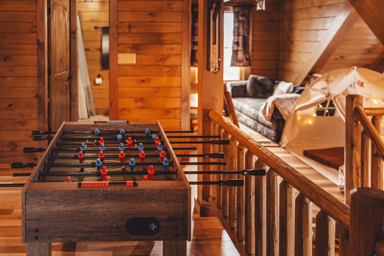 A Secluded Hocking Hills Cabin Retreat - McArthur, Ohio