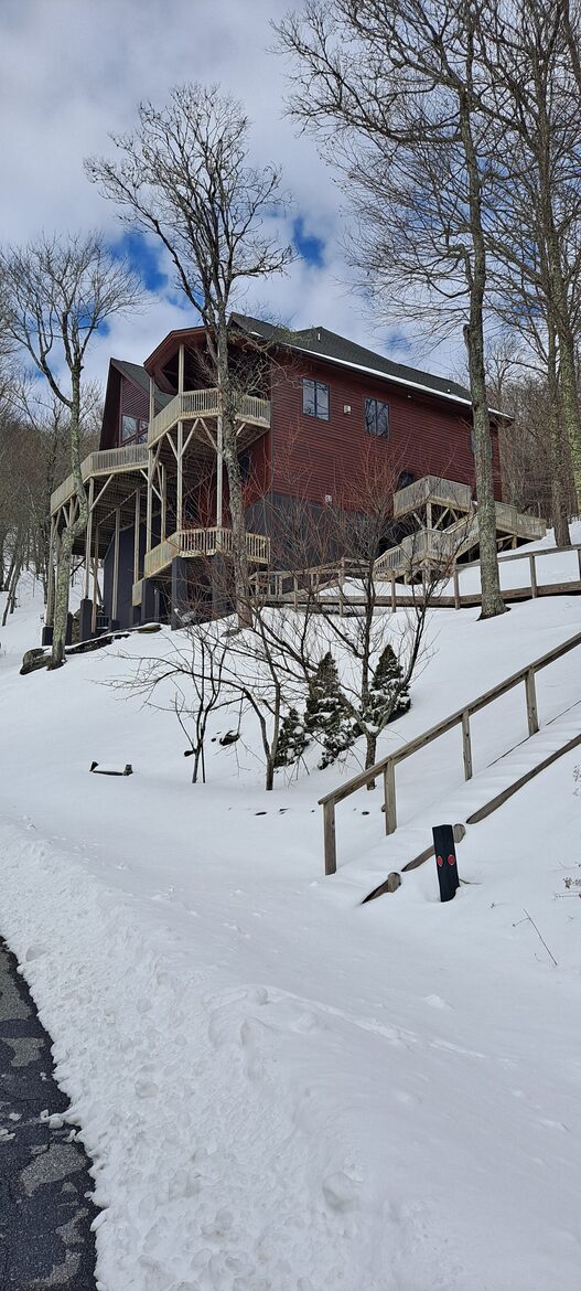 Front of house - snow