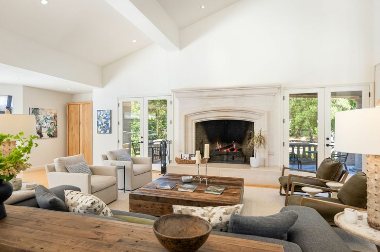 Luxury Wine Country Retreat Surrounded by Oaks & Open Skies - Sonoma, California