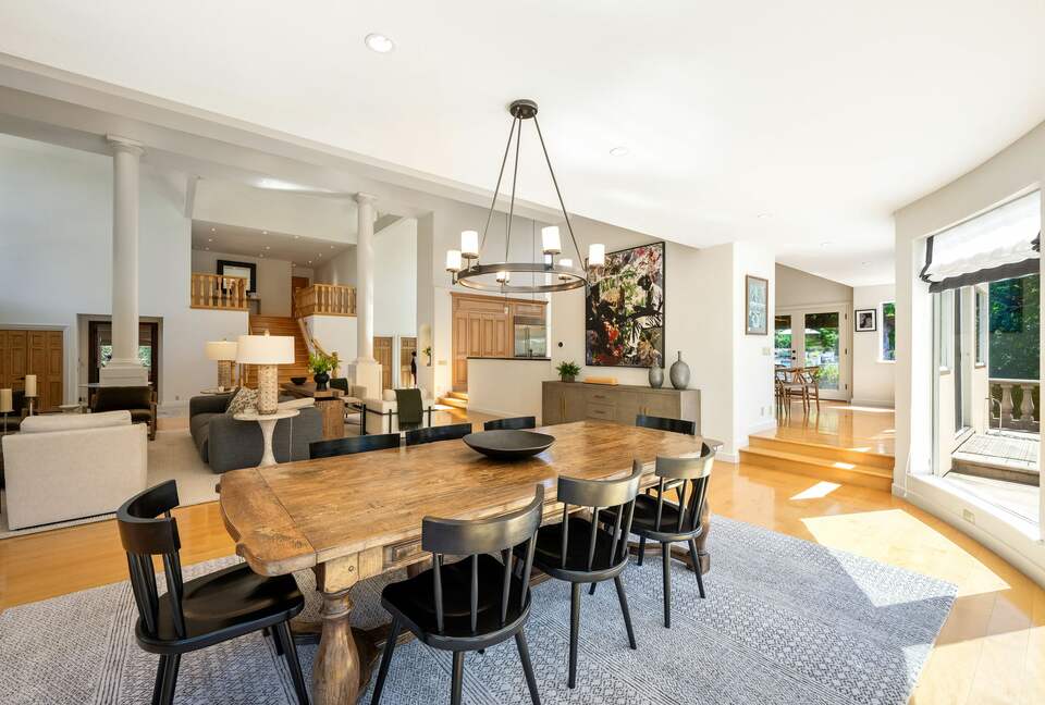 Luxury Wine Country Retreat Surrounded by Oaks & Open Skies - Sonoma, California